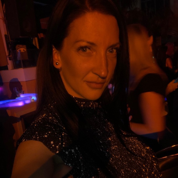 Meet your Posher, Chantelle - Picture 1 of 1